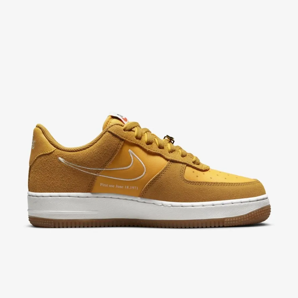 Air Force 1 University Gold