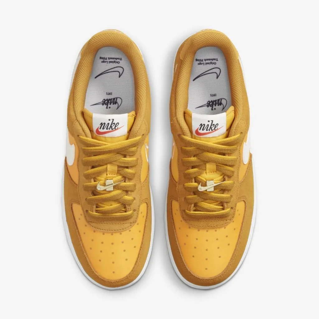 Air Force 1 University Gold