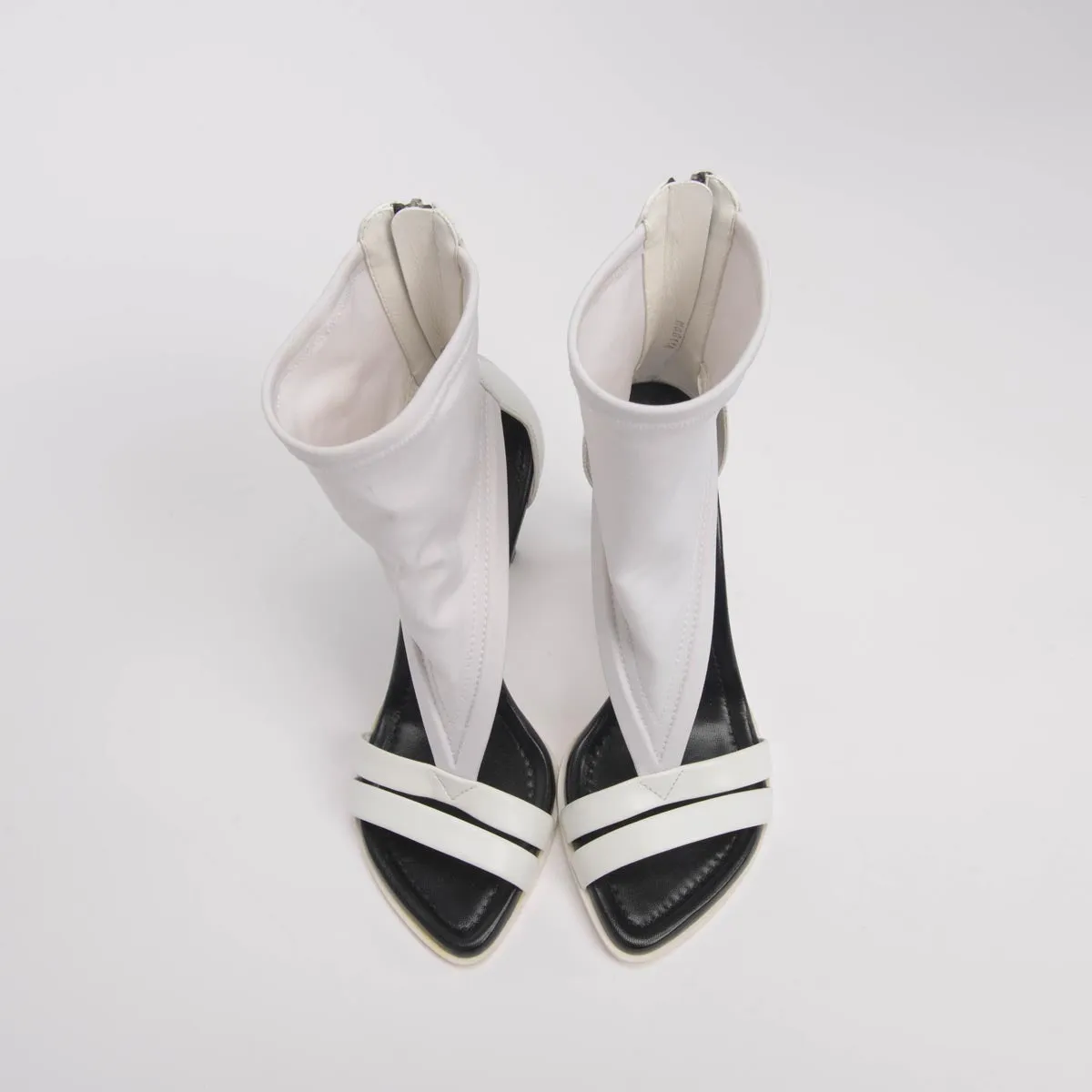 Louis Vuitton White Iconic Sandals 39