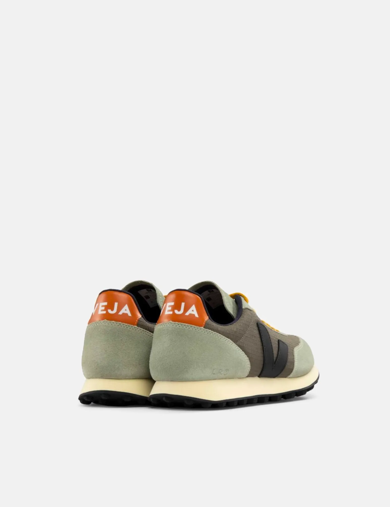 Veja Rio Branco Ripstop Trainers - Khaki/Black